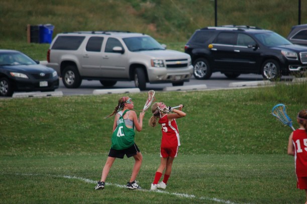 Liz beats Heros and dominates the draw circle